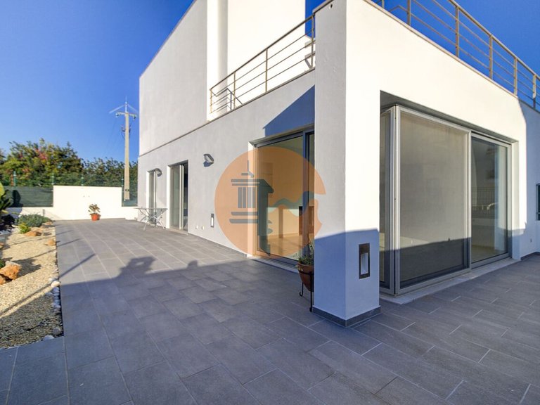 Villa for Sale in União Das Freguesias De Tavira (santa Maria E Santiago), Tavira, Portugal 1