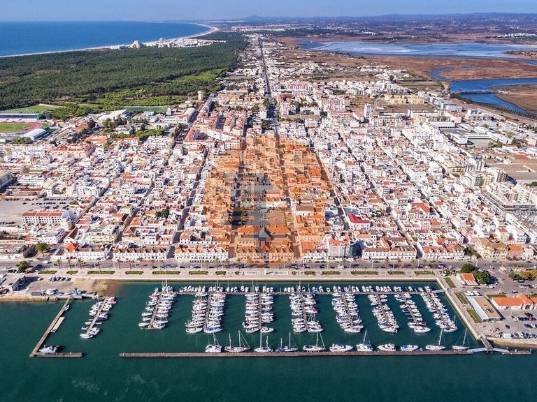Apartment for Sale in Vila Real De Santo António, Vila Real De Santo António, Portugal 13