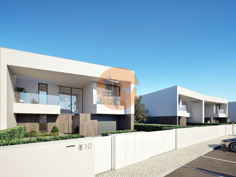 Villa for Sale in São Gonçalo De Lagos, Lagos, Portugal 1