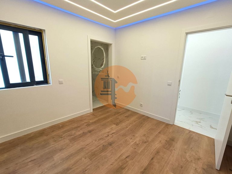 Apartment for Sale in Quarteira, Loulé, Portugal 18