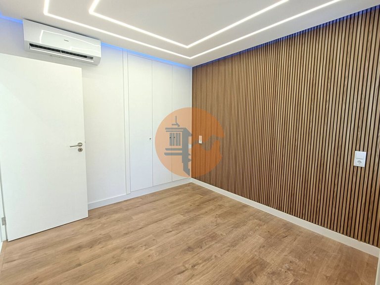 Apartment for Sale in Quarteira, Loulé, Portugal 19