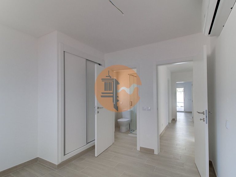 Apartment for Sale in Vila Nova De Cacela, Vila Real De Santo António, Portugal 11