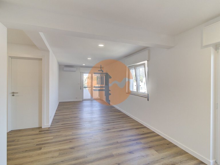 Apartment for Sale in União Das Freguesias De Tavira (santa Maria E Santiago), Tavira, Portugal 3