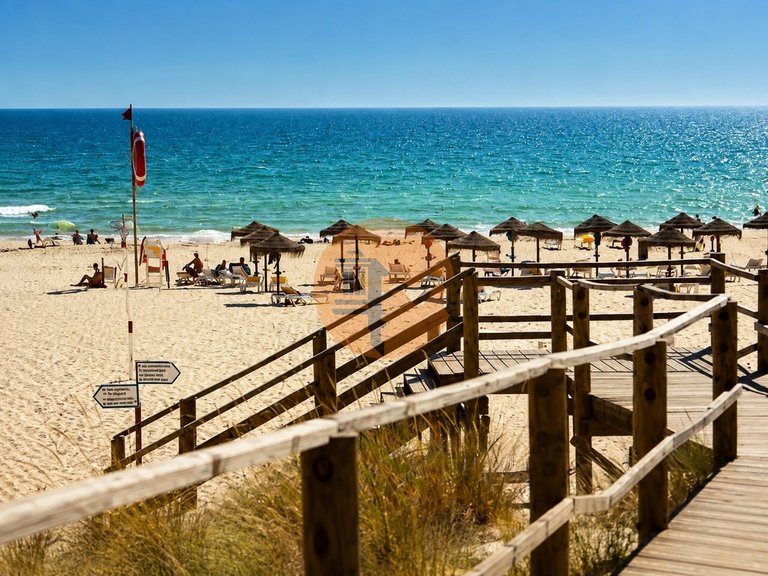 Apartment for Rent in Monte Gordo, Vila Real De Santo António, Portugal 13