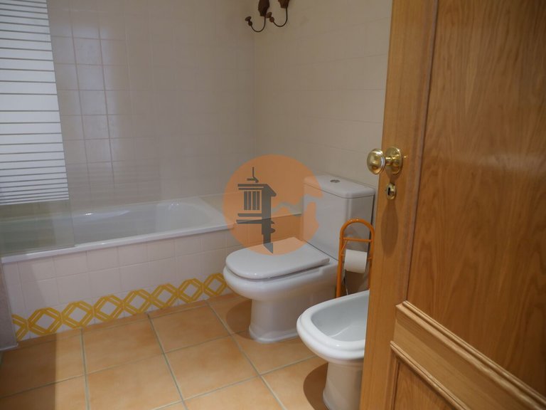 Villa for Sale in Castro Marim, Castro Marim, Portugal 17