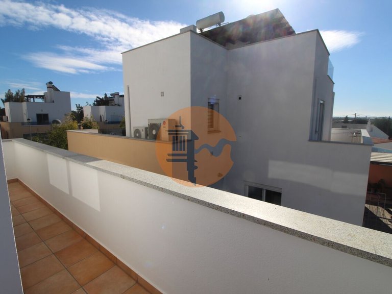 Villa for Sale in Santo Estêvão, Tavira, Portugal 15