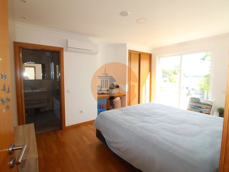 Villa for Sale in Santo Estêvão, Tavira, Portugal 18