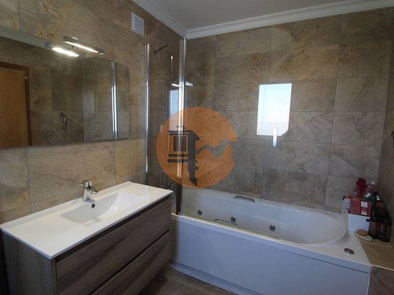 Villa for Sale in Santo Estêvão, Tavira, Portugal 22