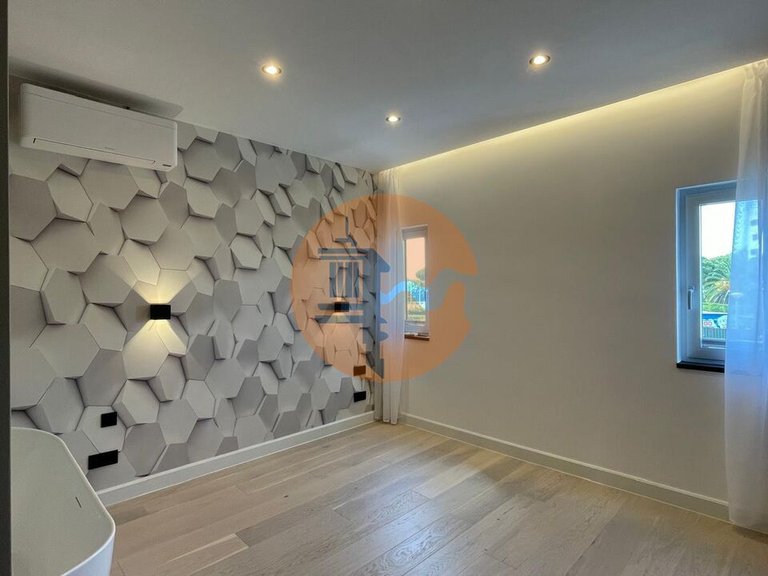 Apartment for Sale in Quarteira, Loulé, Portugal 9