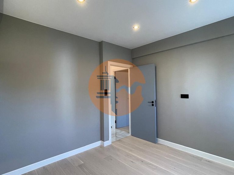 Apartment for Sale in Quarteira, Loulé, Portugal 31
