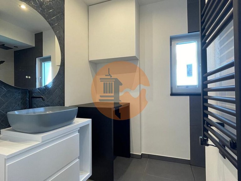 Apartment for Sale in Quarteira, Loulé, Portugal 38