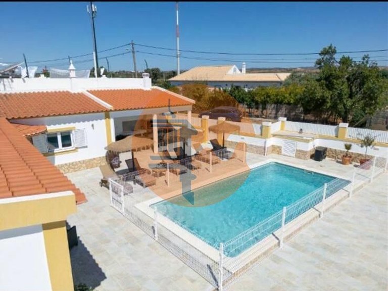 Villa for Sale in Vila Nova De Cacela, Vila Real De Santo António, Portugal 5