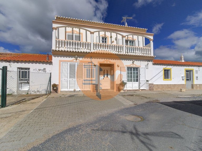 Villa for Sale in Vila Nova De Cacela, Vila Real De Santo António, Portugal 1