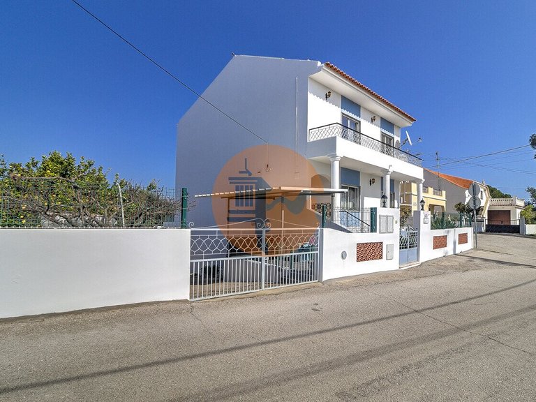 Villa for Sale in Castro Marim, Castro Marim, Portugal 4