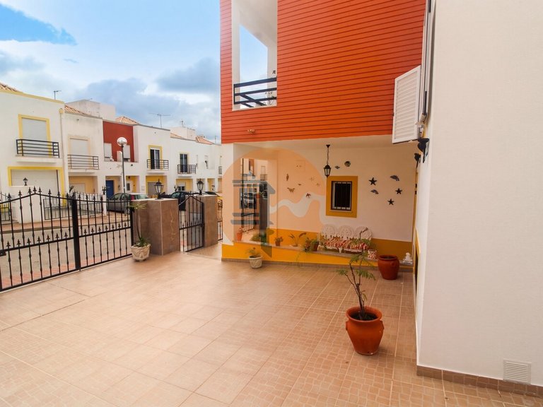 Villa for Sale in União Das Freguesias De Tavira (santa Maria E Santiago), Tavira, Portugal 44