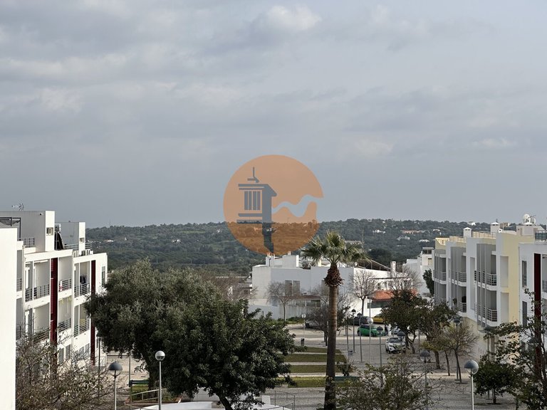 Villa for Sale in Moncarapacho, Olhão, Portugal 4