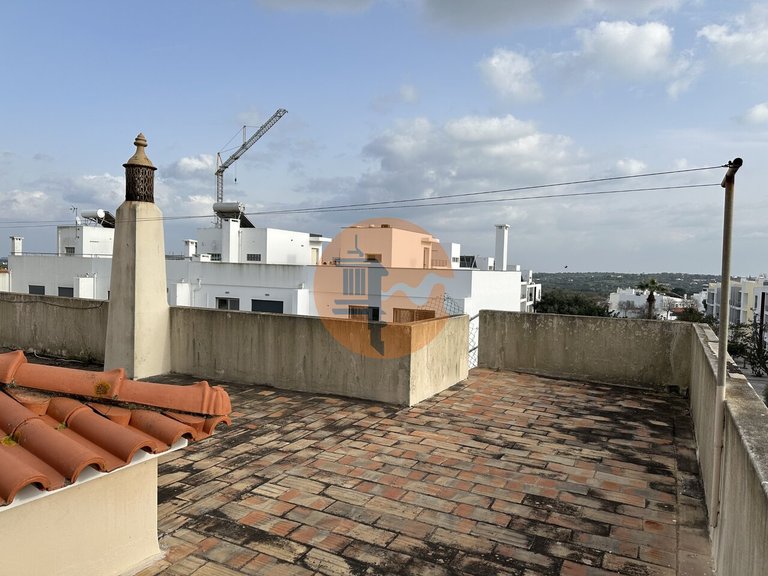 Villa for Sale in Moncarapacho, Olhão, Portugal 32