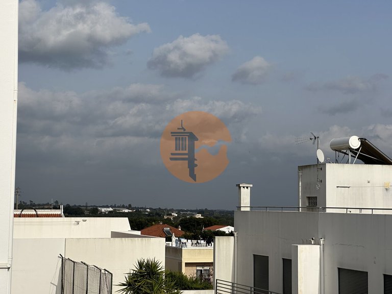 Villa for Sale in Moncarapacho, Olhão, Portugal 38