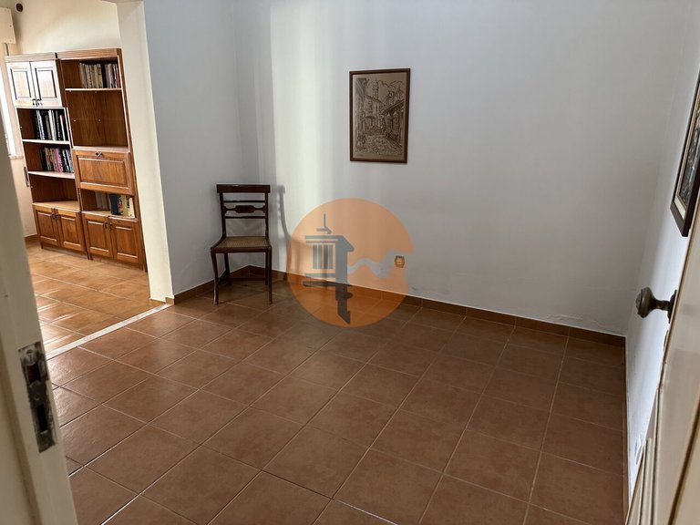 Villa for Sale in Moncarapacho, Olhão, Portugal 18