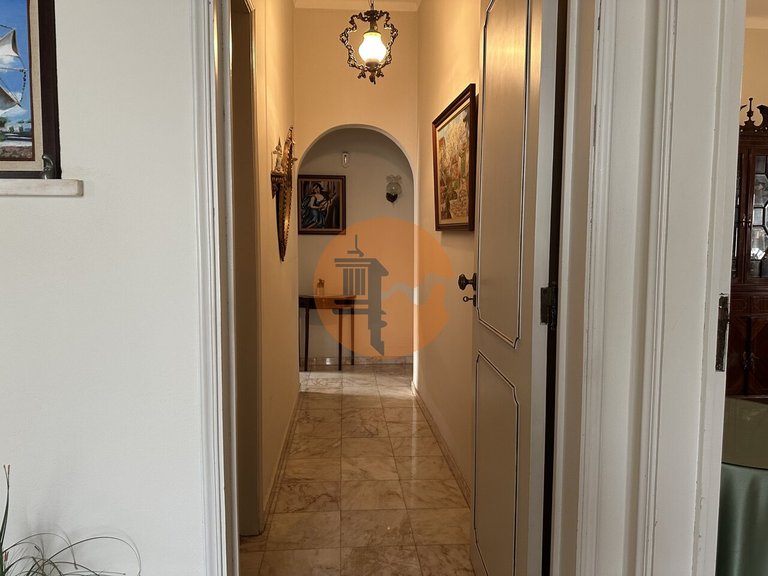 Villa for Sale in Moncarapacho, Olhão, Portugal 14