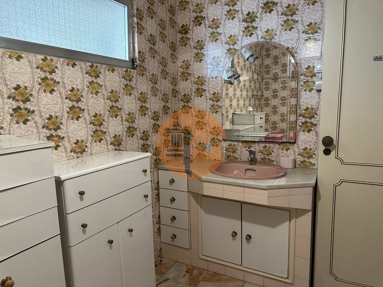 Villa for Sale in Moncarapacho, Olhão, Portugal 24