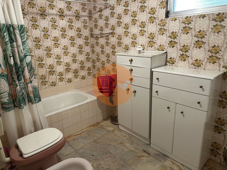 Villa for Sale in Moncarapacho, Olhão, Portugal 25