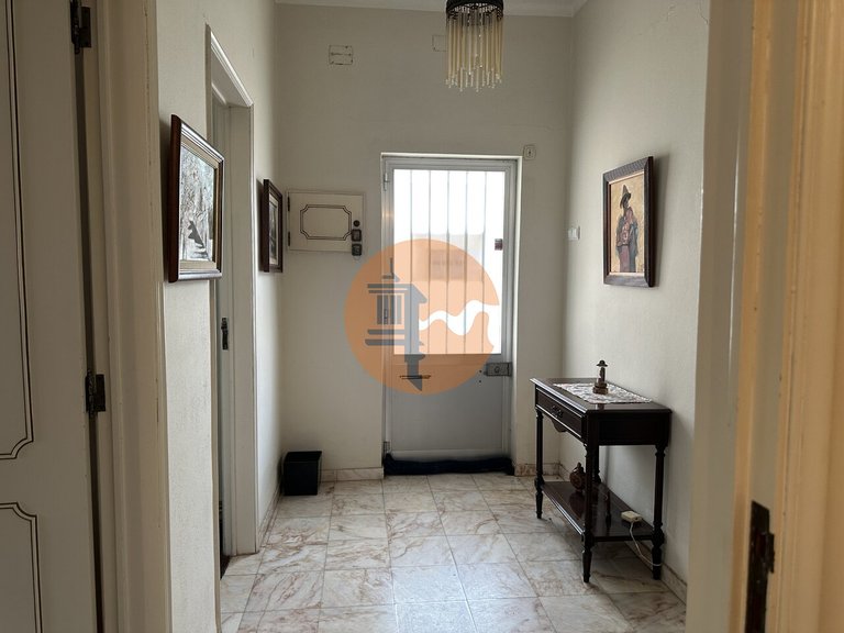 Villa for Sale in Moncarapacho, Olhão, Portugal 16