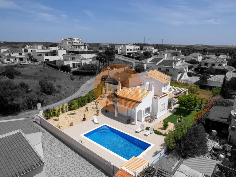 Villa for Sale in Castro Marim, Castro Marim, Portugal 10