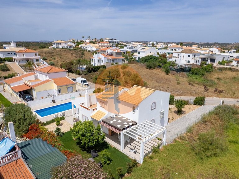 Villa for Sale in Castro Marim, Castro Marim, Portugal 12