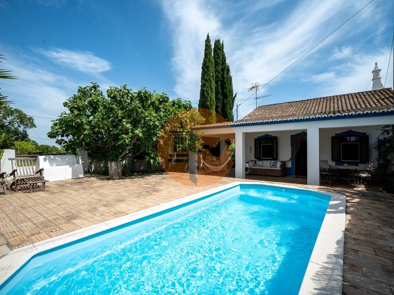 Villa for Sale in Vila Nova De Cacela, Vila Real De Santo António, Portugal 1