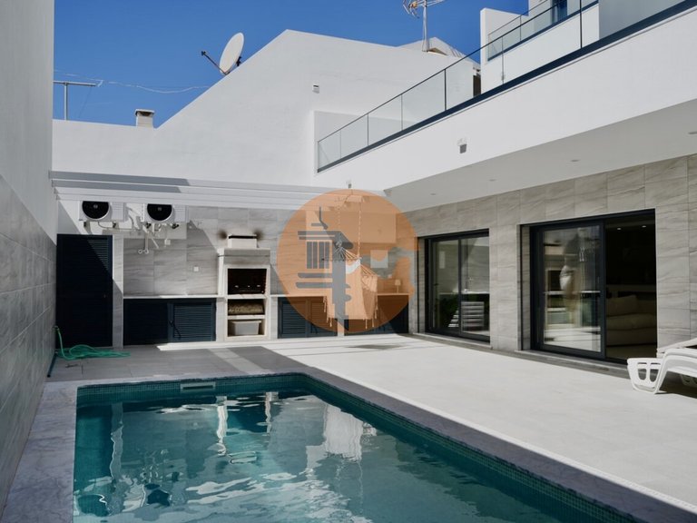 Villa for Sale in Vila Nova De Cacela, Vila Real De Santo António, Portugal 2