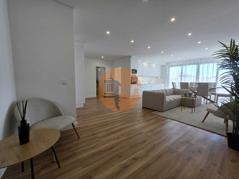 Apartment for Sale in Olhão, Olhão, Portugal 8