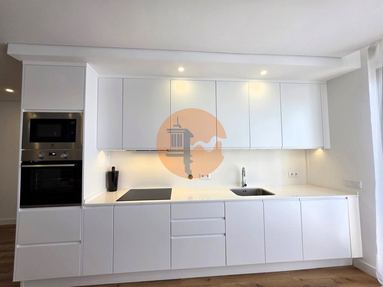 Apartment for Sale in Quelfes, Olhão, Portugal 4