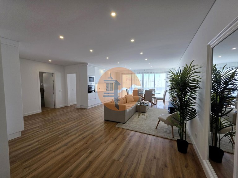 Apartment for Sale in Quelfes, Olhão, Portugal 13