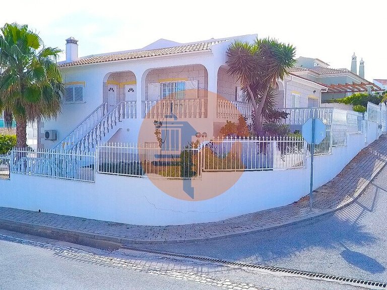 Villa for Sale in Castro Marim, Castro Marim, Portugal 2