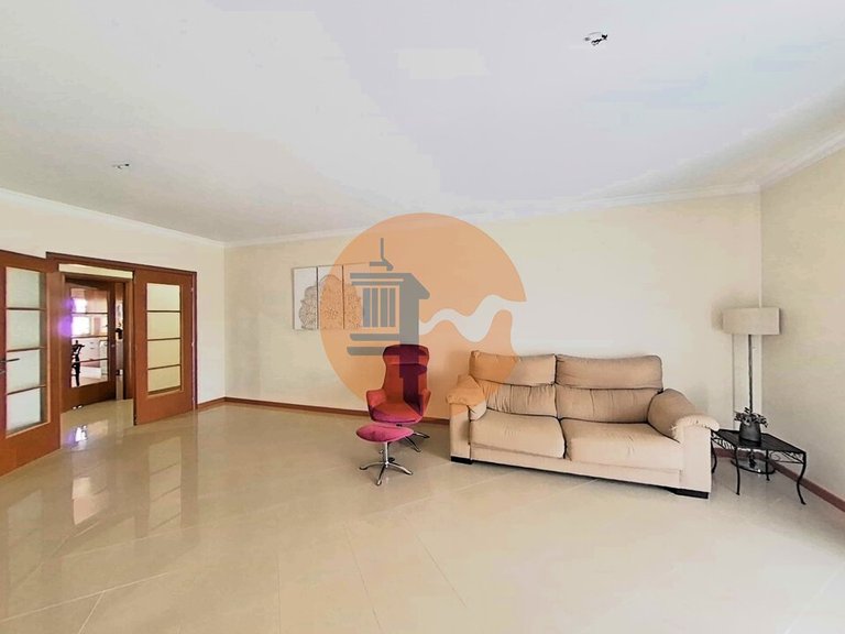Apartment for Sale in Quelfes, Olhão, Portugal 34