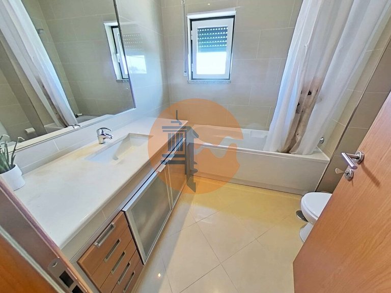 Apartment for Sale in Quelfes, Olhão, Portugal 15