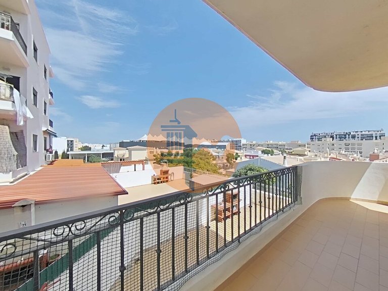 Apartment for Sale in Quelfes, Olhão, Portugal 10