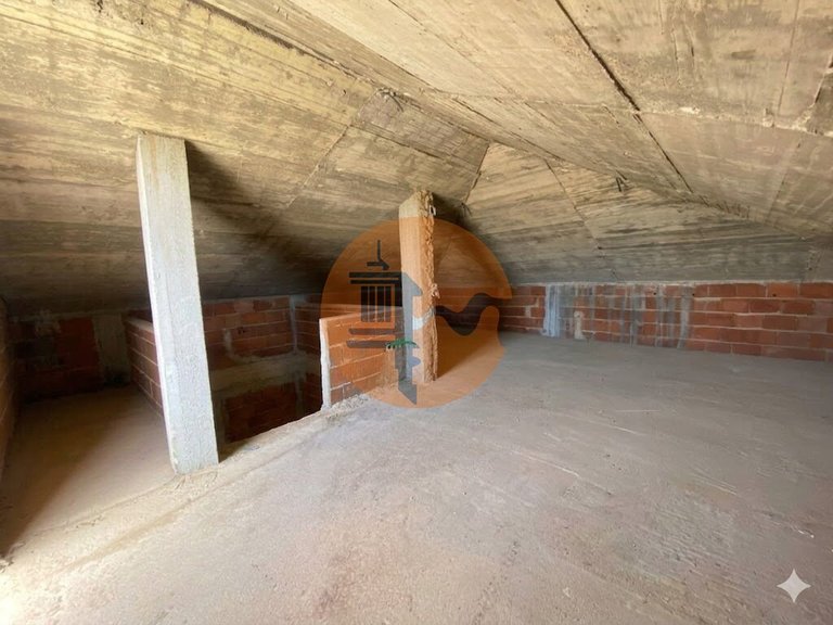 Villa for Sale in Moncarapacho, Olhão, Portugal 35