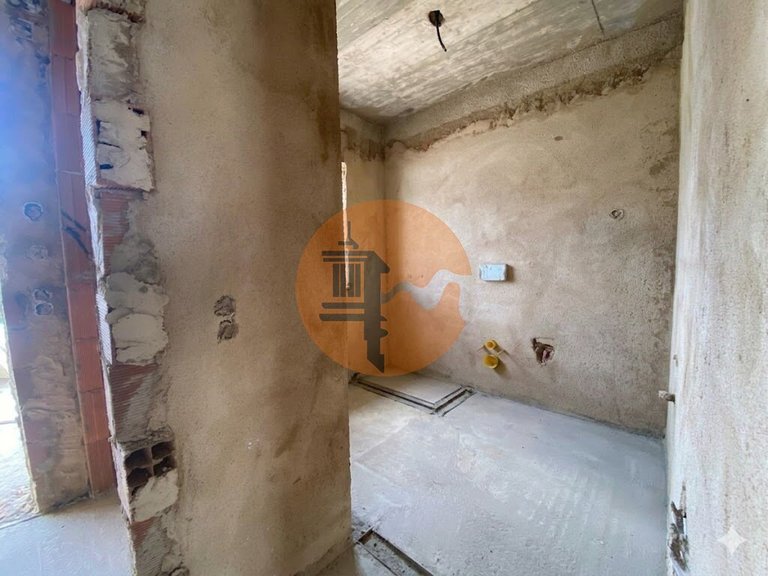 Villa for Sale in Moncarapacho, Olhão, Portugal 39