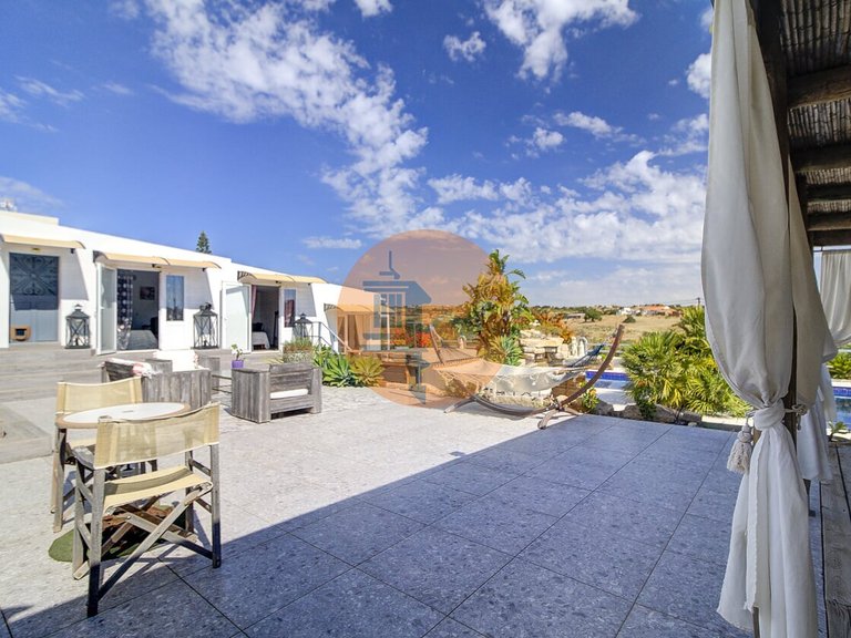 Villa for Sale in Vila Nova De Cacela, Vila Real De Santo António, Portugal 7