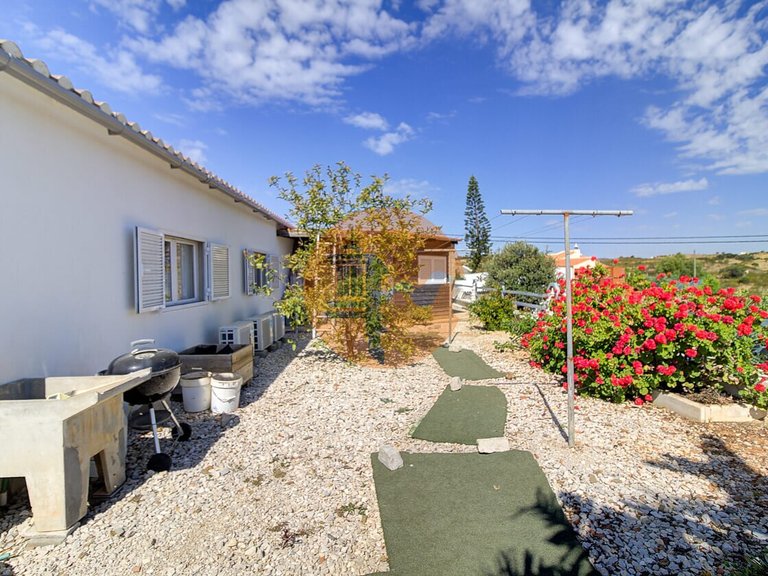 Villa for Sale in Vila Nova De Cacela, Vila Real De Santo António, Portugal 13