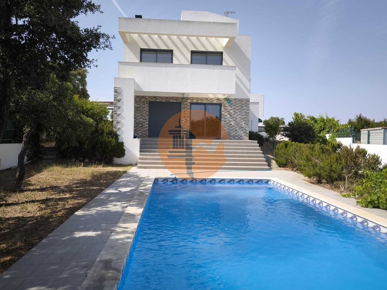 Villa for Sale in Castro Marim, Castro Marim, Portugal 1
