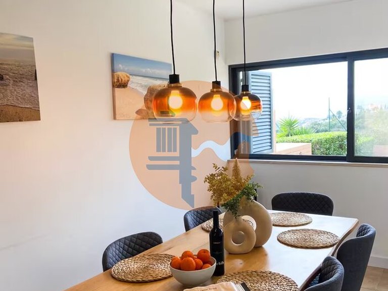 Villa for Sale in Albufeira E Olhos De Água, Albufeira, Portugal 6