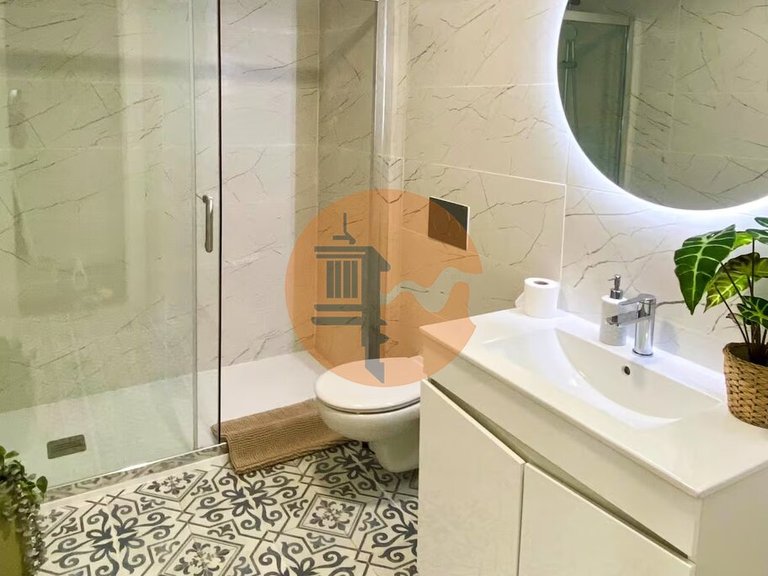Villa for Sale in Albufeira E Olhos De Água, Albufeira, Portugal 15