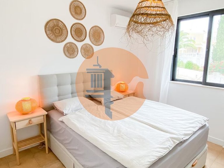 Villa for Sale in Albufeira E Olhos De Água, Albufeira, Portugal 10