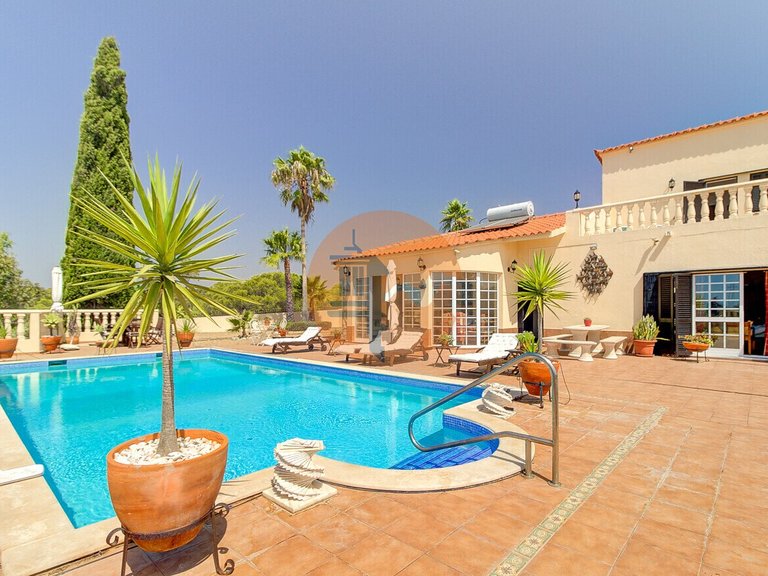 Villa for Sale in Castro Marim, Castro Marim, Portugal 3