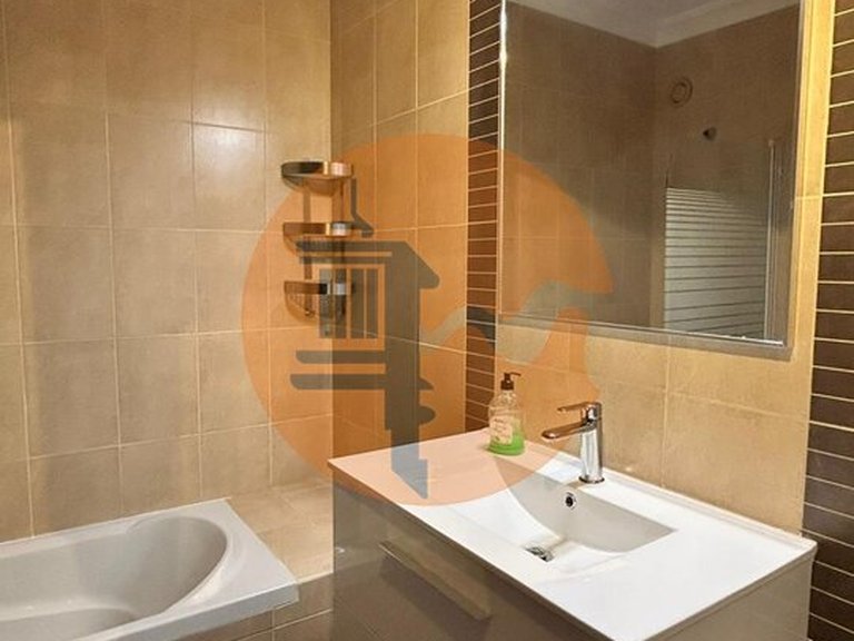 Apartment for Sale in Quarteira, Loulé, Portugal 24
