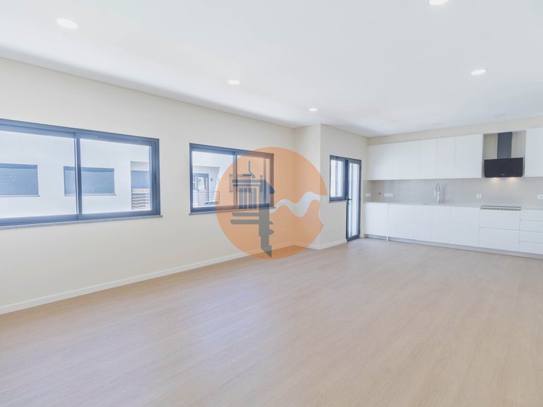 Apartment for Sale in Moncarapacho, Olhão, Portugal 6