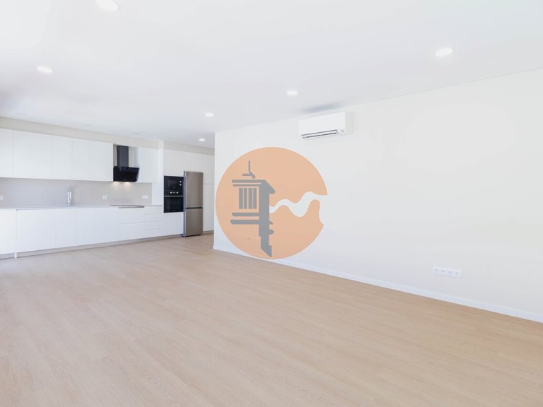 Apartment for Sale in Moncarapacho, Olhão, Portugal 12